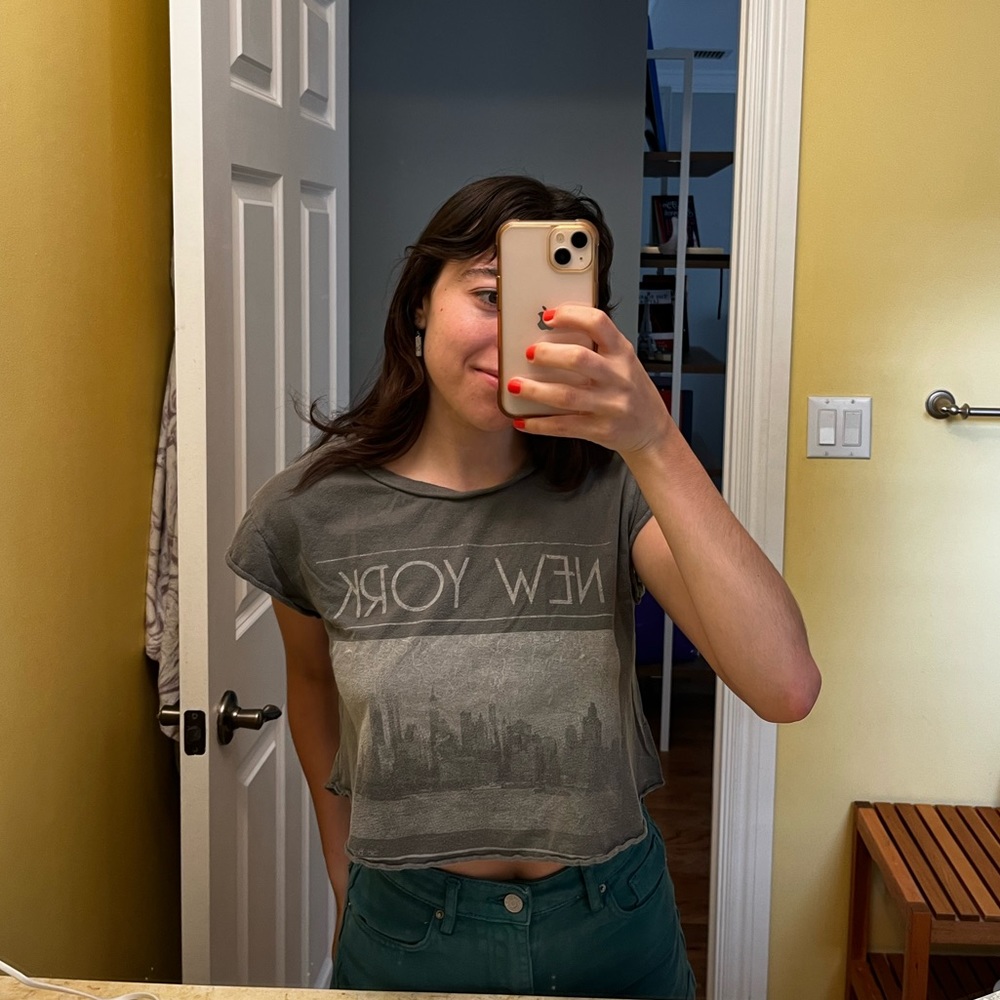 Brandy Melville Graphic Muscle Tee!